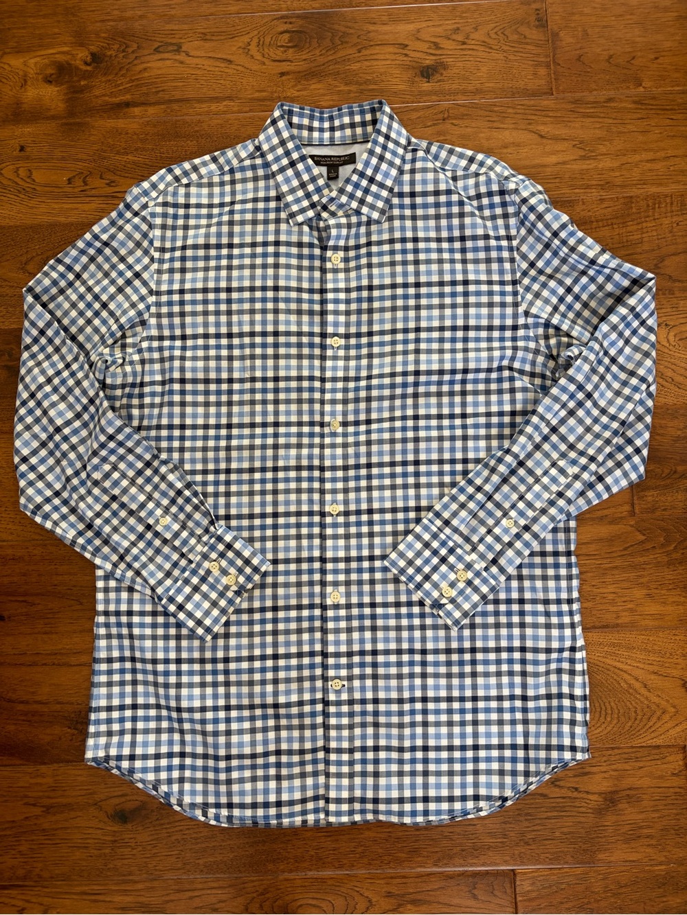Banana Republic Men’s Non Iron Slim Fit Shirt in Blue Check, Size L (16 1/2)
